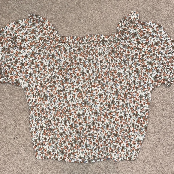 Brand New Floral boutique shirt - Picture 2 of 2